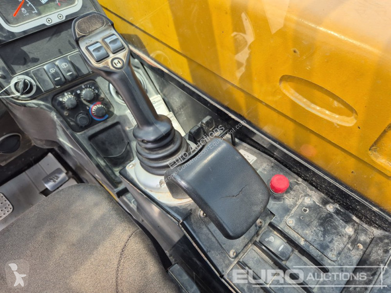 رافعة شوكية تلسكوبية JCB 540-200