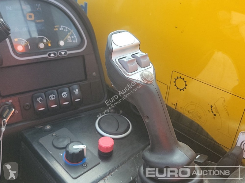 Teleskopický vozík JCB 525-60 Hi Viz