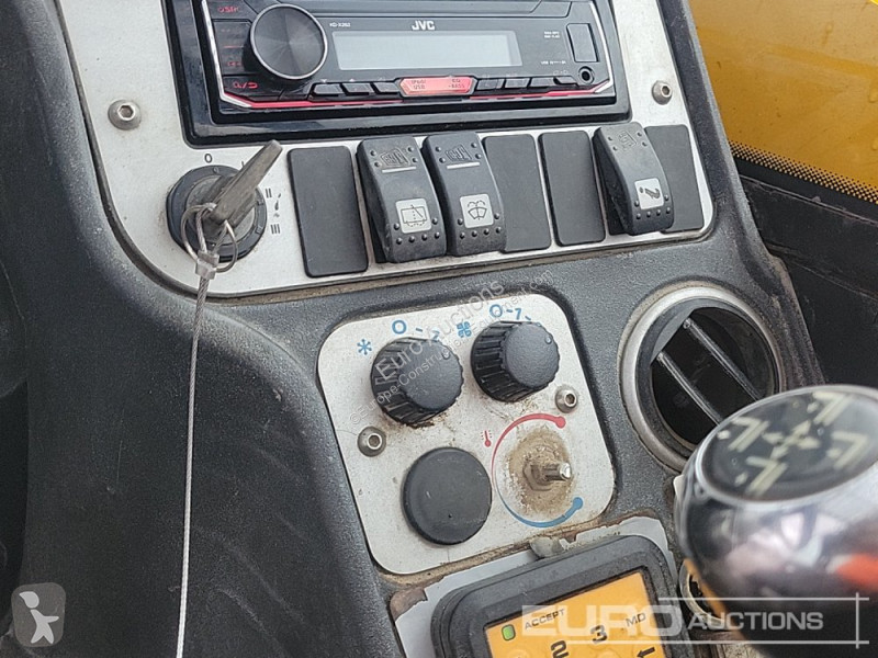 Teleskopický vozík JCB 535-140 Hi Viz