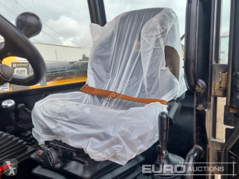 Teleskopický vozík JCB 540-140 Hi Viz