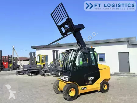 Teleskopický manipulátor JCB
