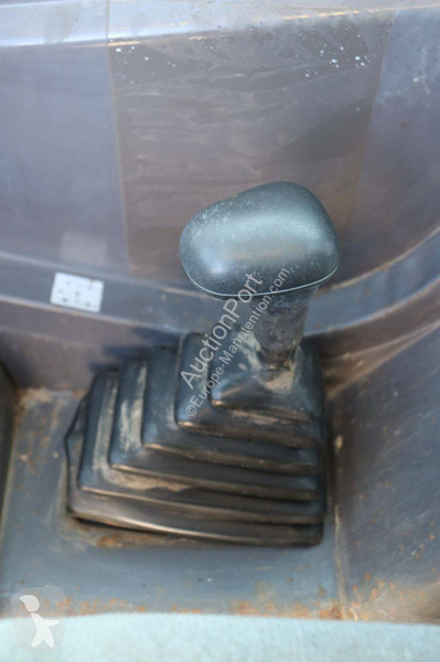 Teleskopický manipulátor Manitou MLT628T