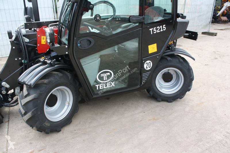 Teleskopický vozík Terex T5215