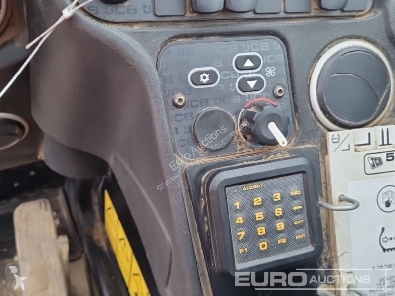 رافعة شوكية تلسكوبية JCB 540-140 Hi Viz