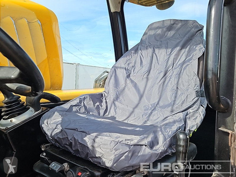 Teleskopický vozík JCB 560-80