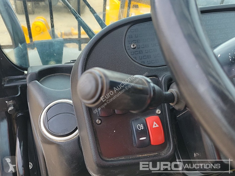 Teleskopický vozík JCB 540-140 Hi Viz