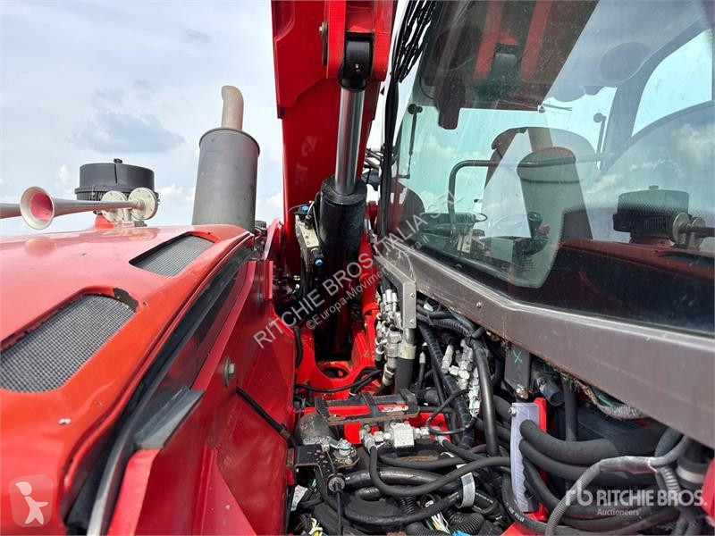 Телескопічний навантажувач Manitou...