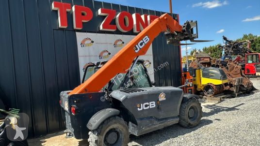 Teleskopický manipulátor JCB 525-60 t4 à 32 900...