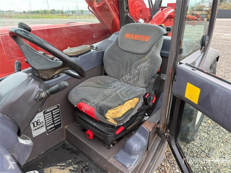 伸缩臂叉车 Manitou MVT729 Telehandler