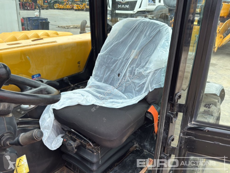 Încărcător telescopic JCB 525-60 Hi Viz
