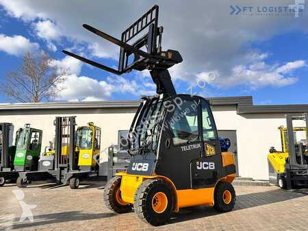 Încărcător telescopic JCB
