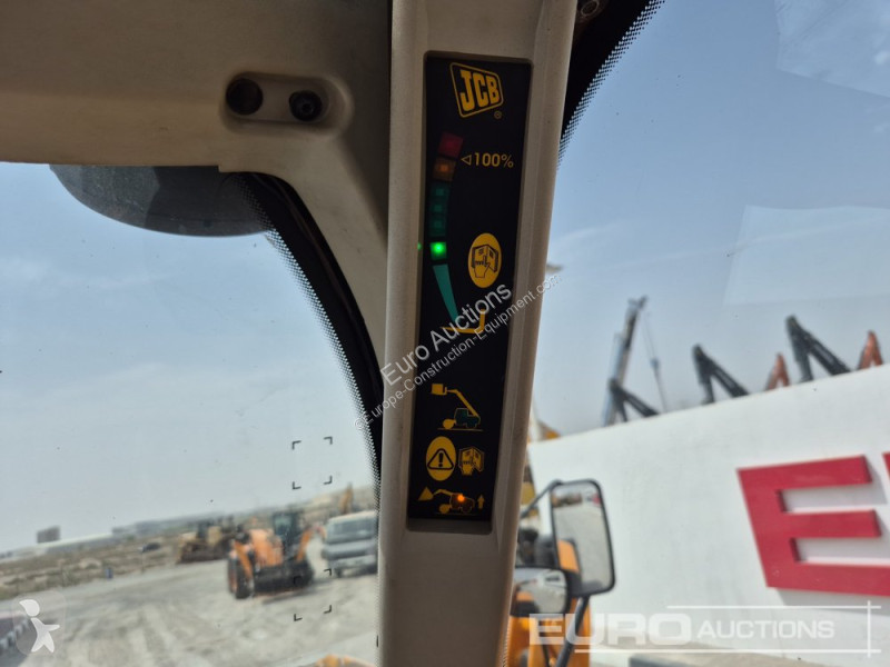رافعة شوكية تلسكوبية JCB 540-200