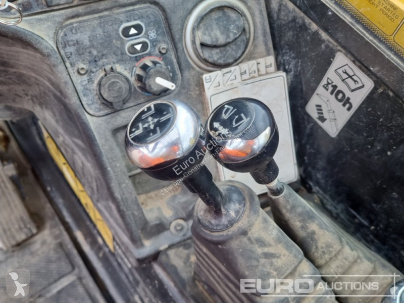 Teleskopický vozík JCB 540-140 Hi Viz