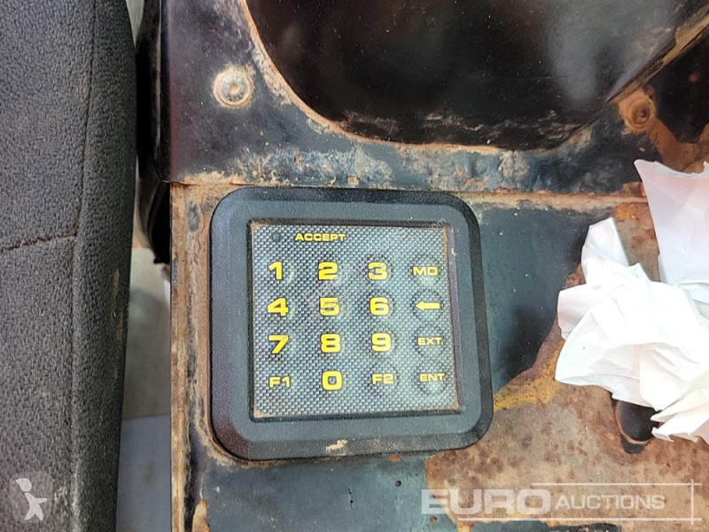 Teleskopický vozík JCB 525-60 Hi Viz