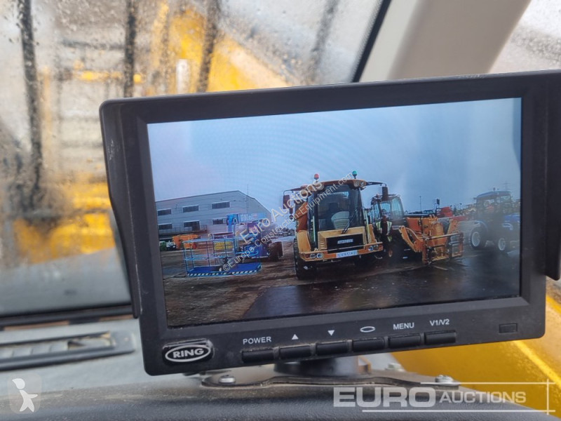 Teleskopický vozík JCB 540-140 Hi Viz