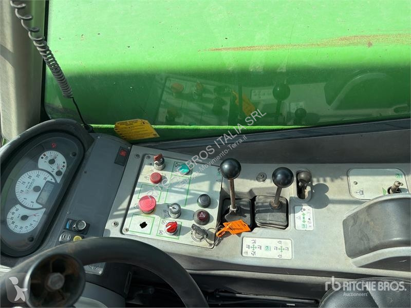 Телескопічний навантажувач Merlo P40.17