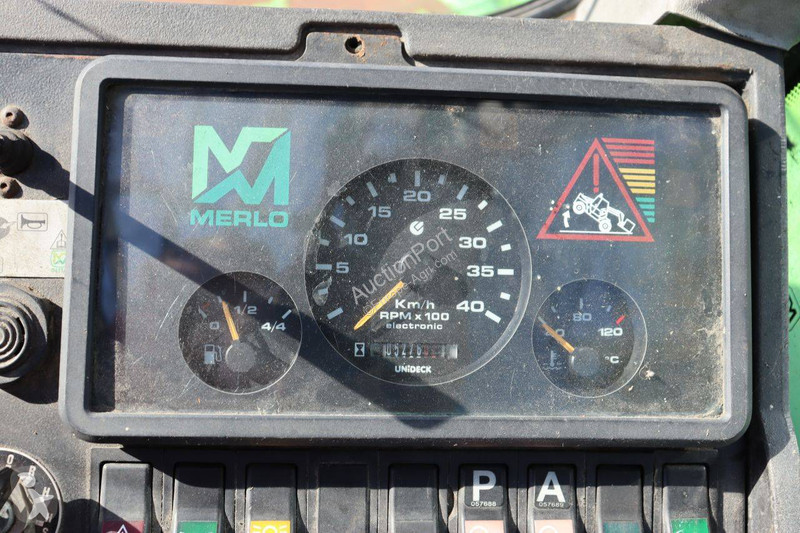 Телескопический погрузчик Merlo P34.7 PLUS
