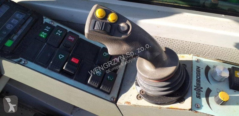 Teleskopický vozík Sennebogen 305