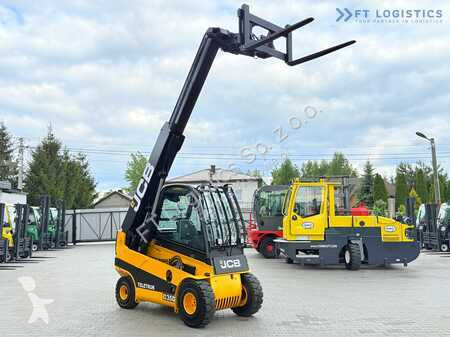 Încărcător telescopic JCB