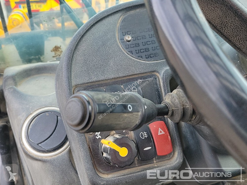 Teleskopický vozík JCB 540-140 Hi Viz