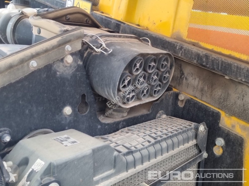 Teleskopický vozík JCB 535-95