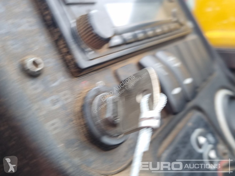 Teleskopický vozík JCB 535-95