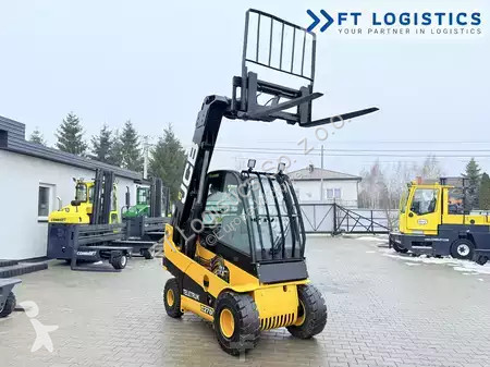 Teleskopický manipulátor JCB