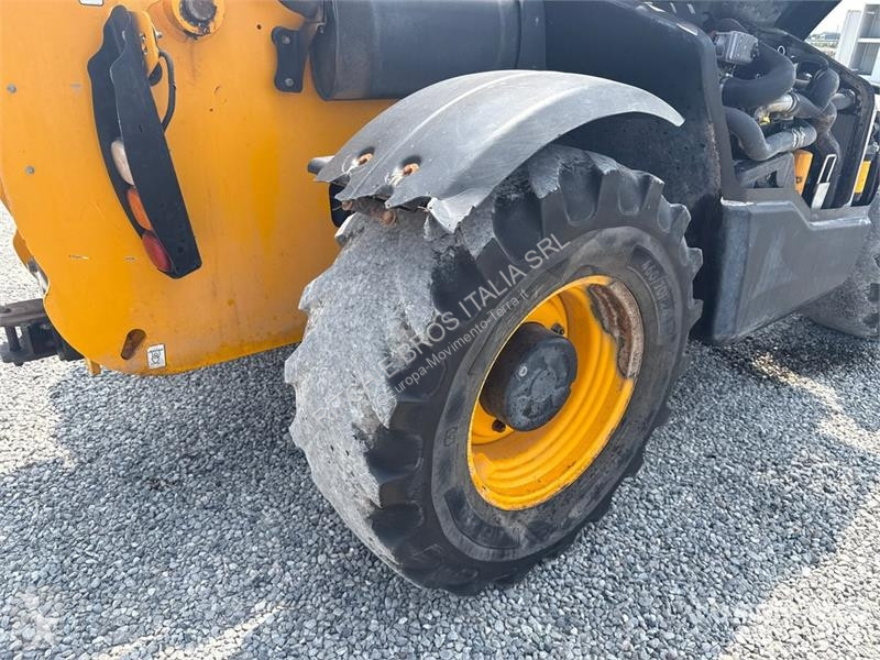 Chariot télescopique JCB