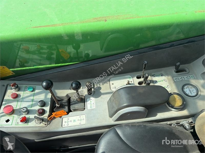 Телескопічний навантажувач Merlo P40.17