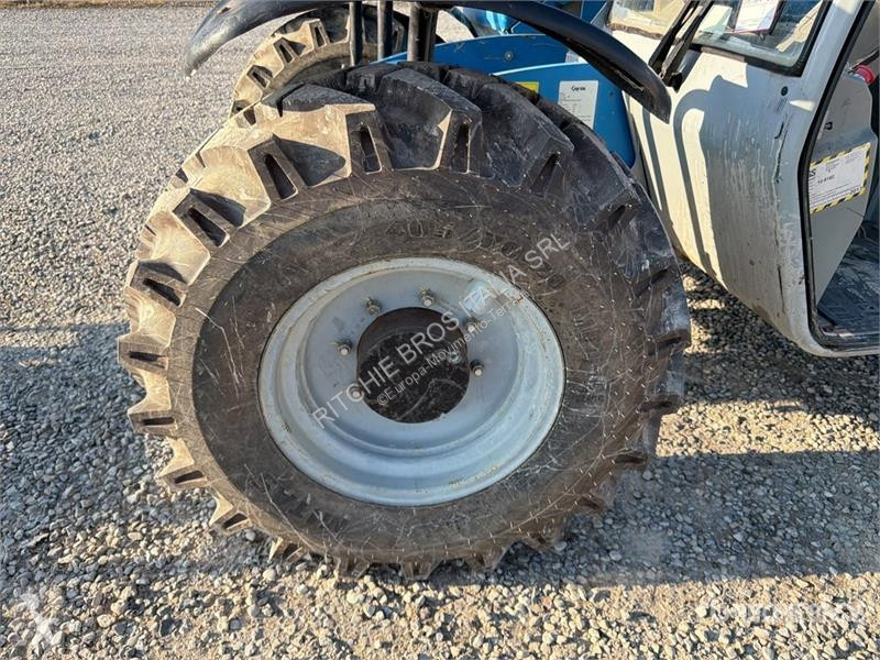 伸缩臂叉车 Genie Telehandler