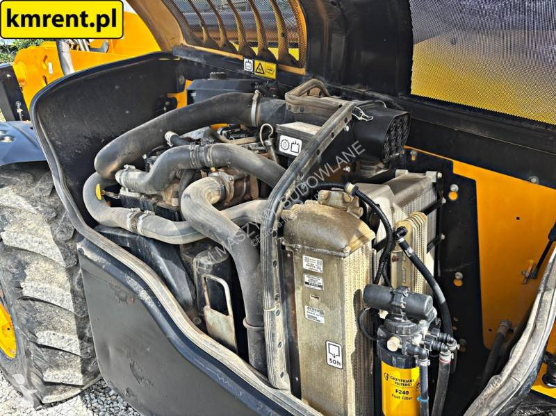 Încărcător telescopic JCB