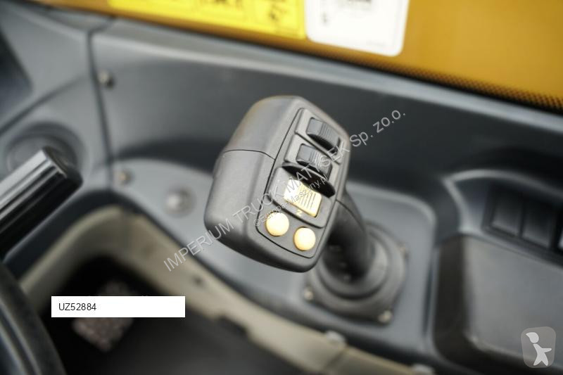 Телескопичен товарач Caterpillar C