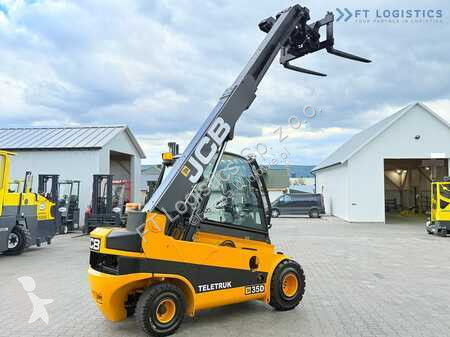 Încărcător telescopic JCB