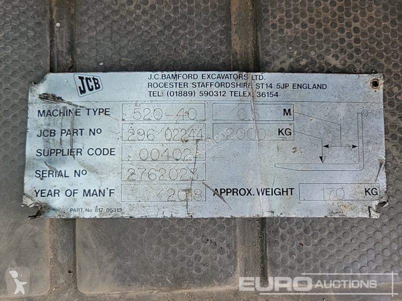 Teleskopický vozík JCB 520-40