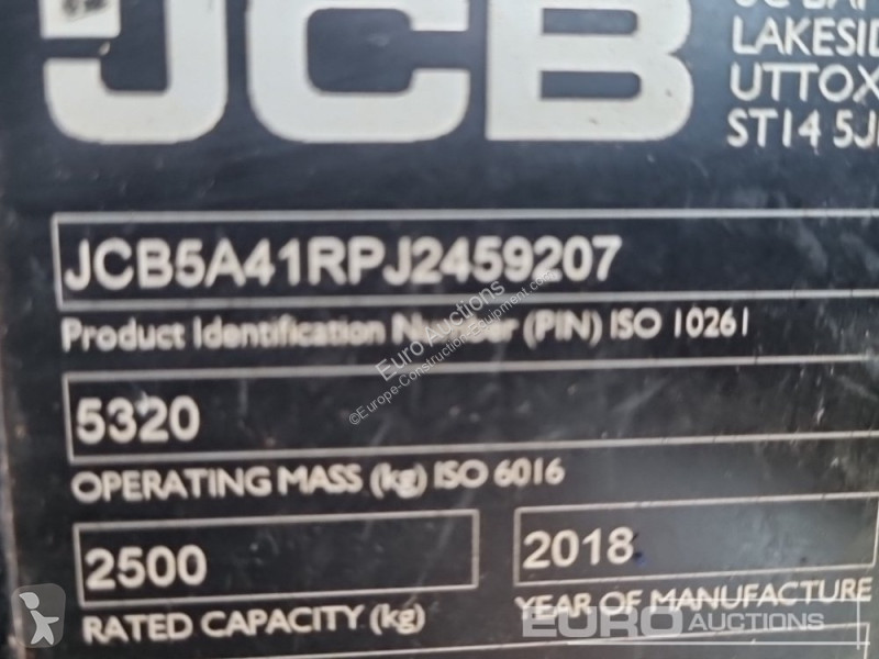 Teleskopický vozík JCB 525-60 Hi Viz