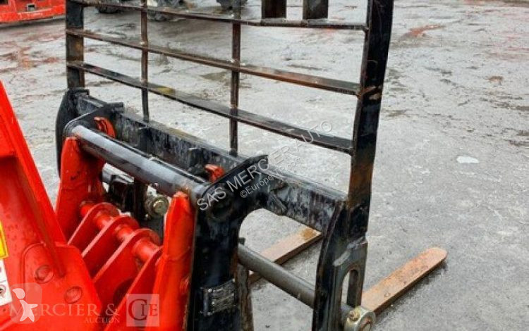 رافعة شوكية تلسكوبية Bobcat chariot...