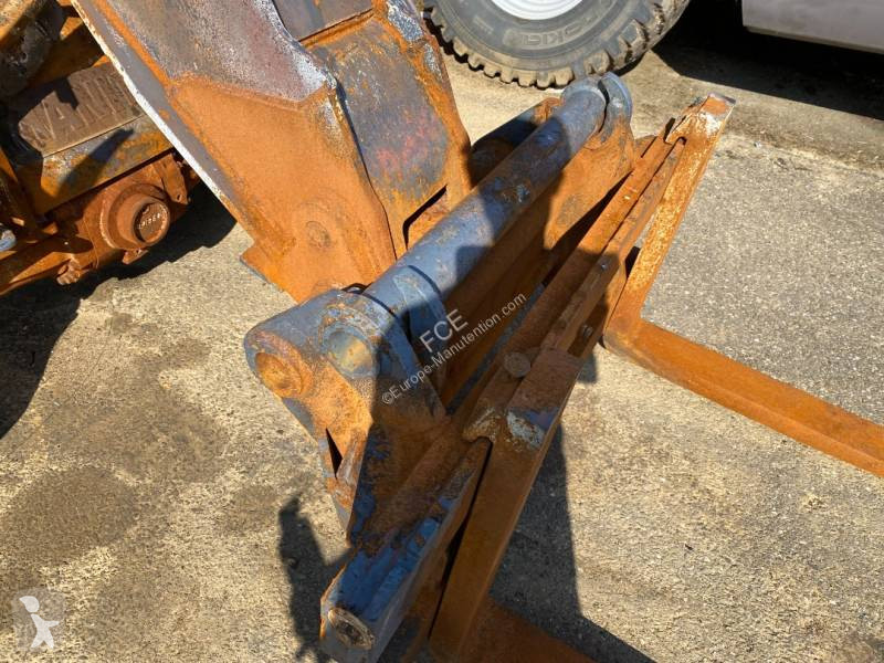 Încărcător telescopic Manitou MLT 737 endommagé