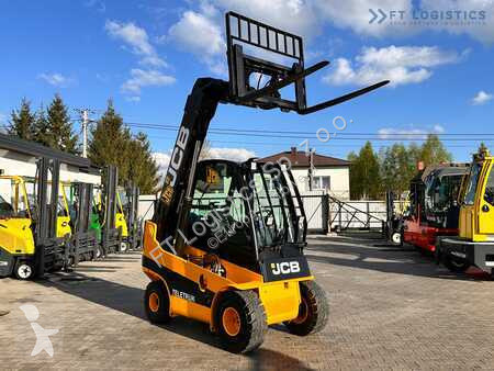Încărcător telescopic JCB