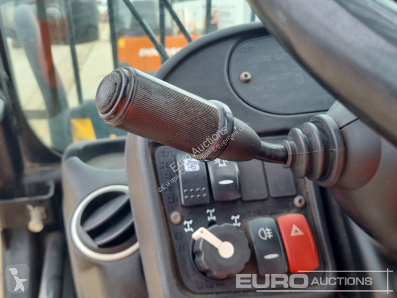 Încărcător telescopic JCB 540-140 Hi Viz