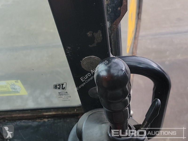 Teleskopický vozík JCB 535-140 Hi Viz