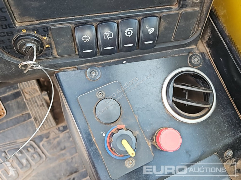 Teleskopický vozík JCB 525-60 Hi Viz