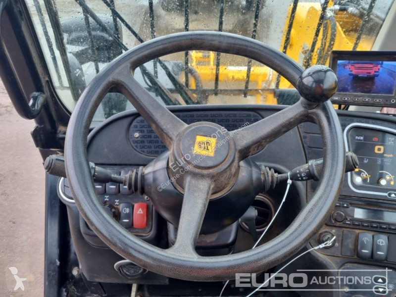 Teleskopický vozík JCB 535-95