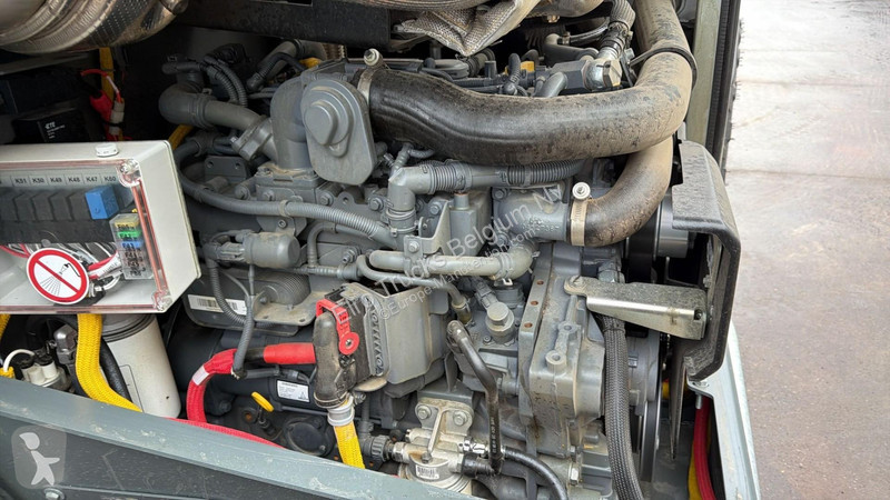 Teleskoplastare Liebherr T42-7S (INCL BUCKET /...