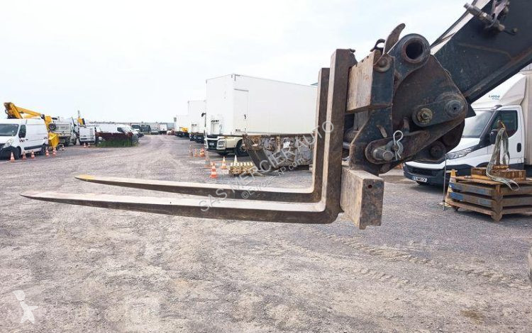 رافعة شوكية تلسكوبية Manitou