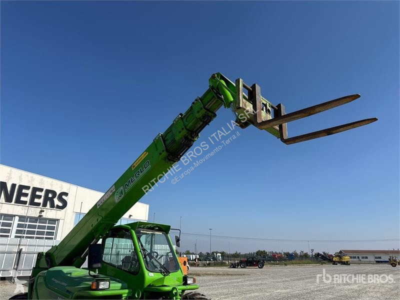Încărcător telescopic Merlo P40.17
