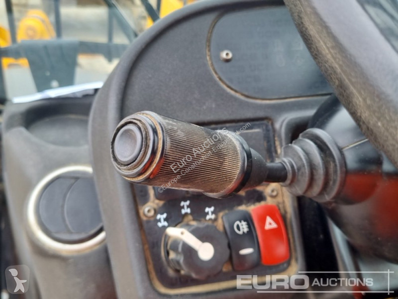 رافعة شوكية تلسكوبية JCB 540-140 Hi Viz