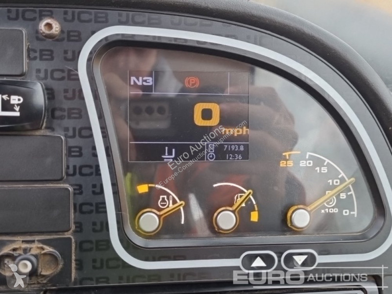 Teleskopický vozík JCB 540-140 Hi Viz