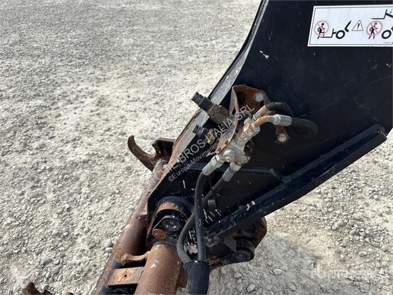Телескопічний навантажувач Manitou...