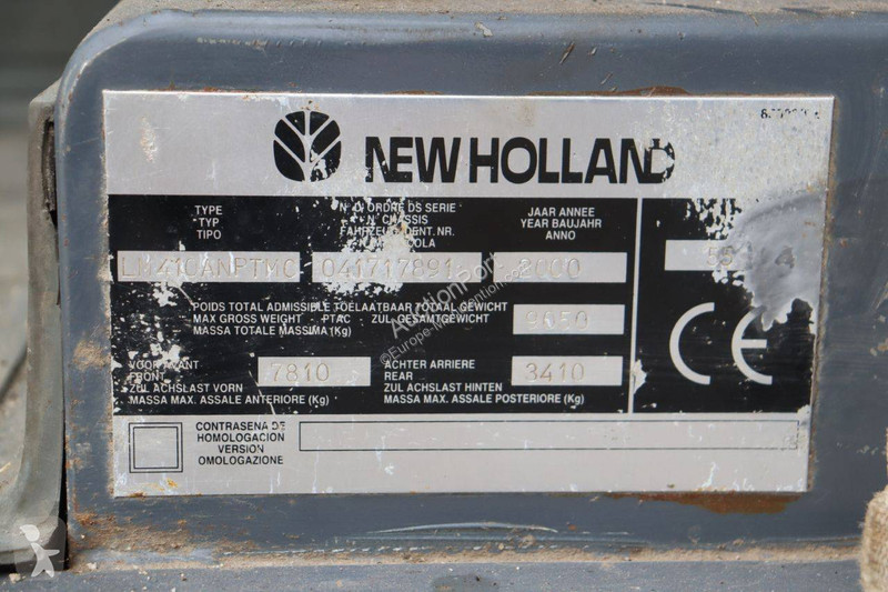 Телескопичен товарач New Holland LM 410
