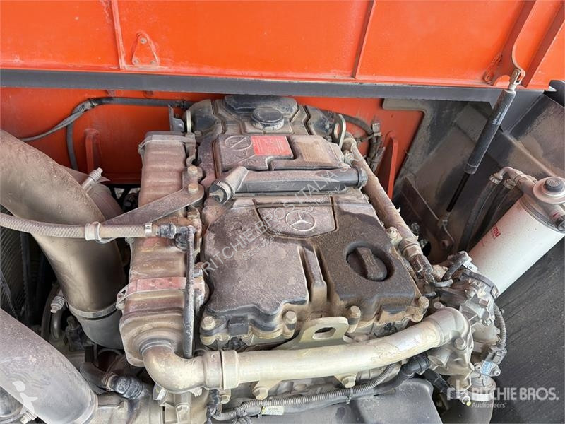 رافعة شوكية تلسكوبية Manitou MRT2150 Privilege+
